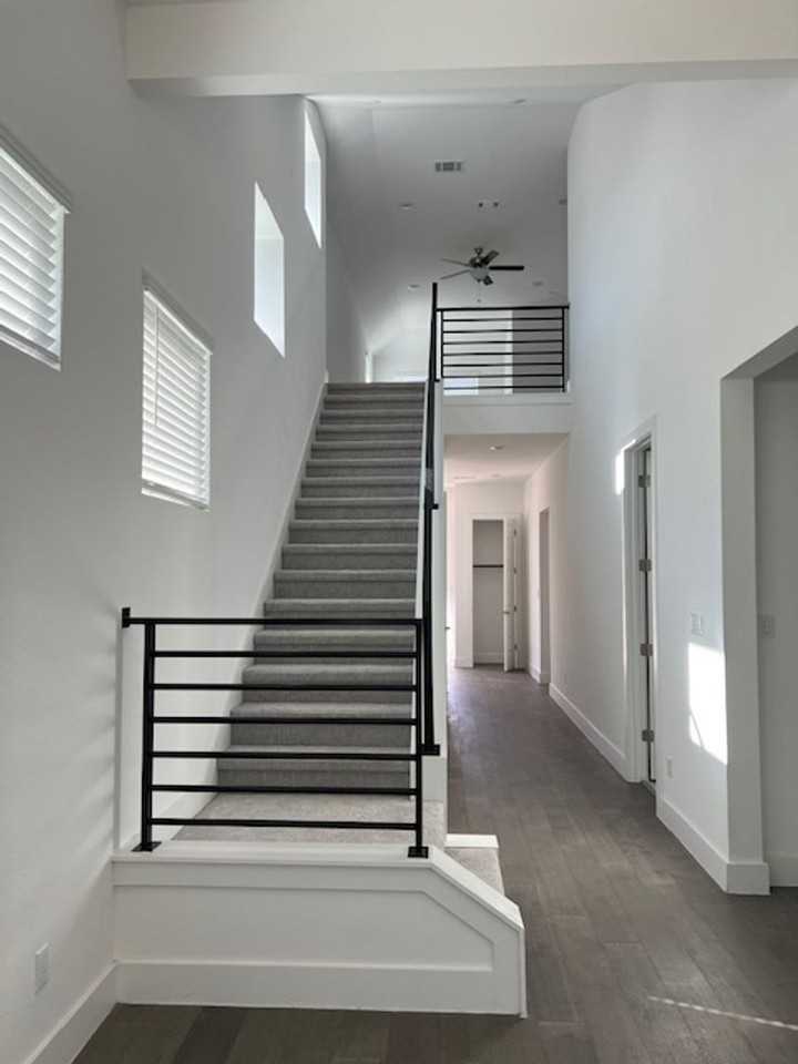 1413 Kneehigh Ln - Photo 2 of 28