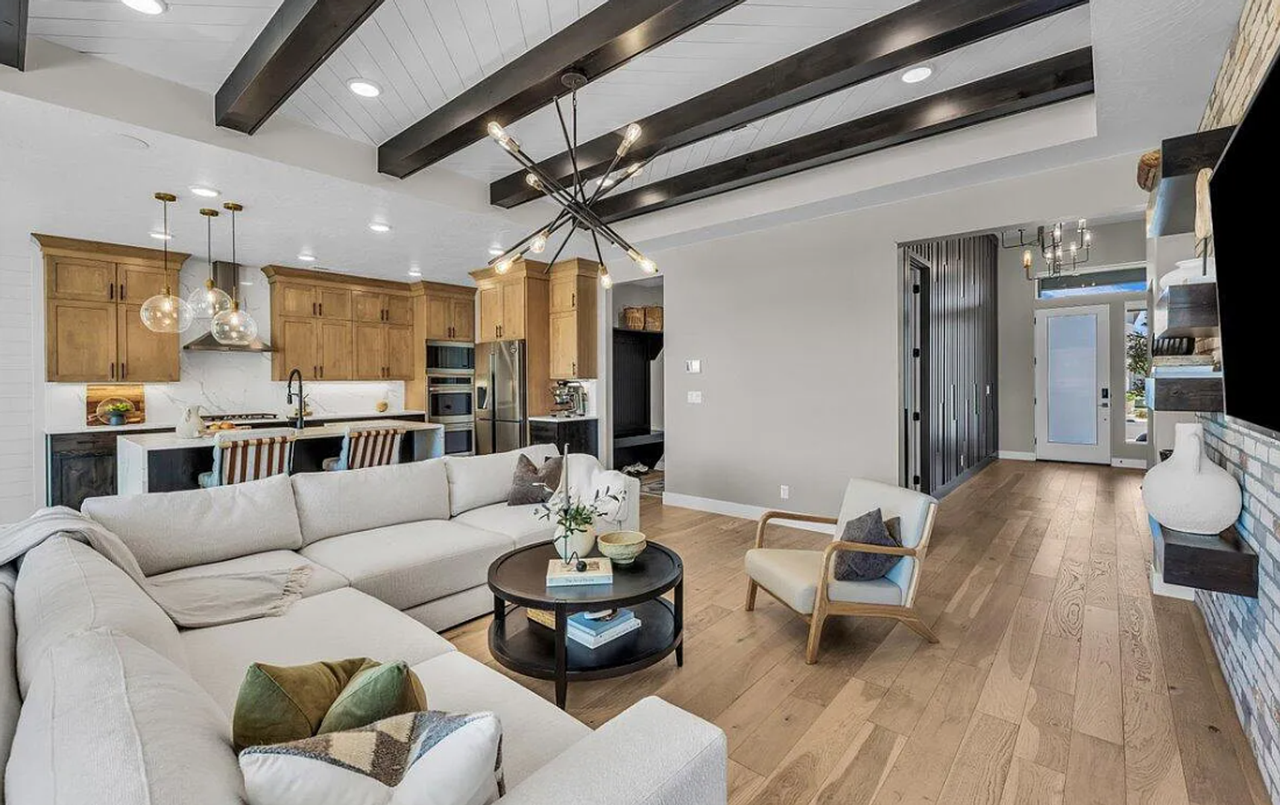 5729 S Cardinal Wing Dr - Photo 3 of 23