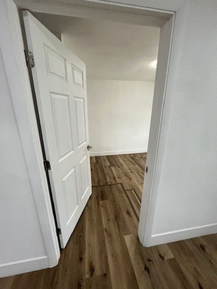 916 N Mooney Blvd - Photo 5 of 21