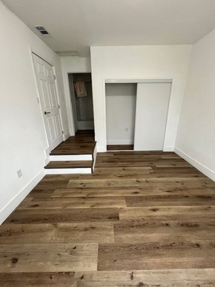 916 N Mooney Blvd - Photo 6 of 21