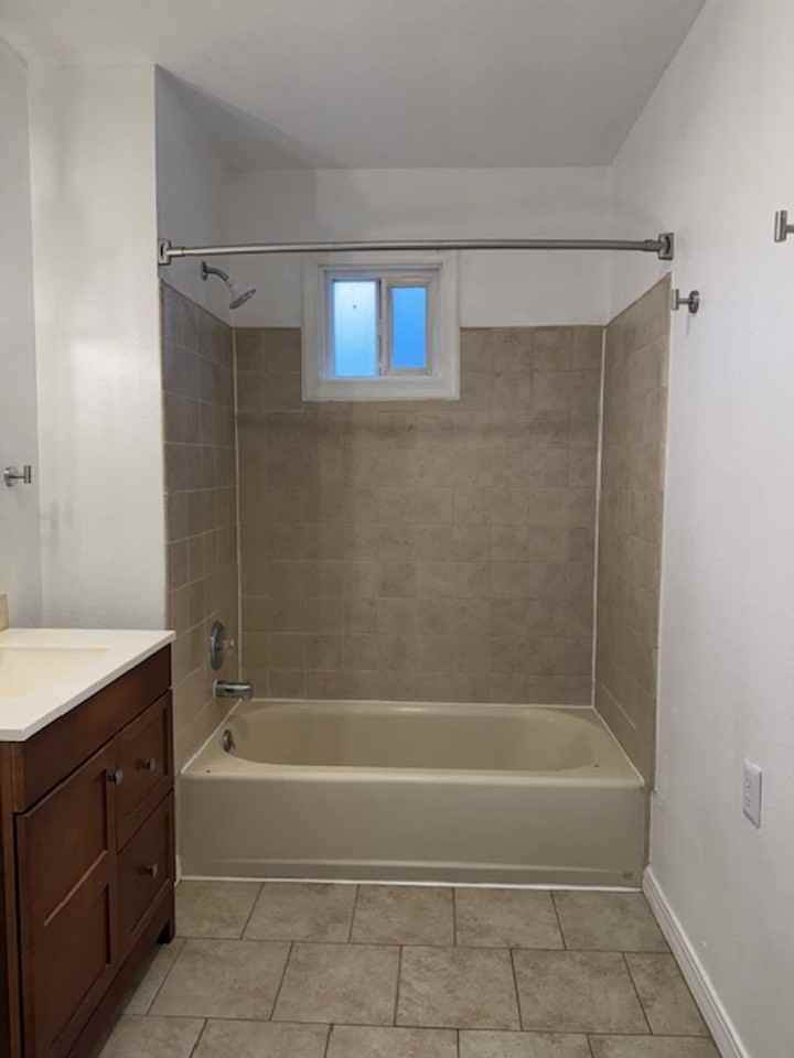 420 W Wood Ave - Photo 6 of 21