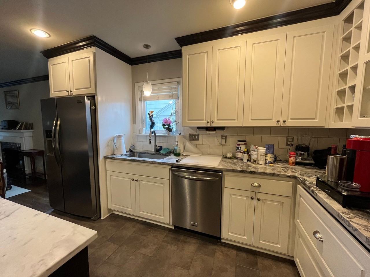 2533 E 19th St - Photo 6 of 31