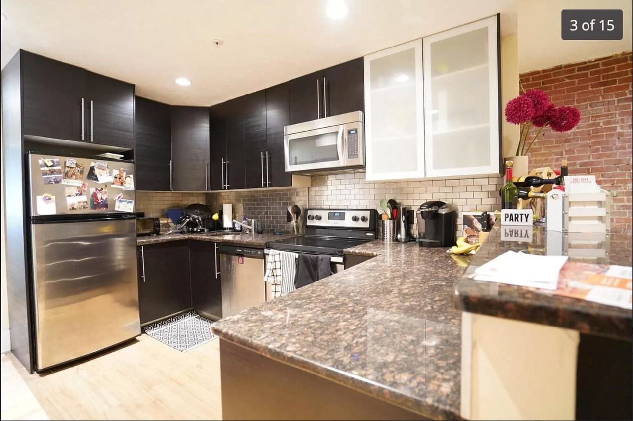 1203 Beacon St - Photo 3 of 14