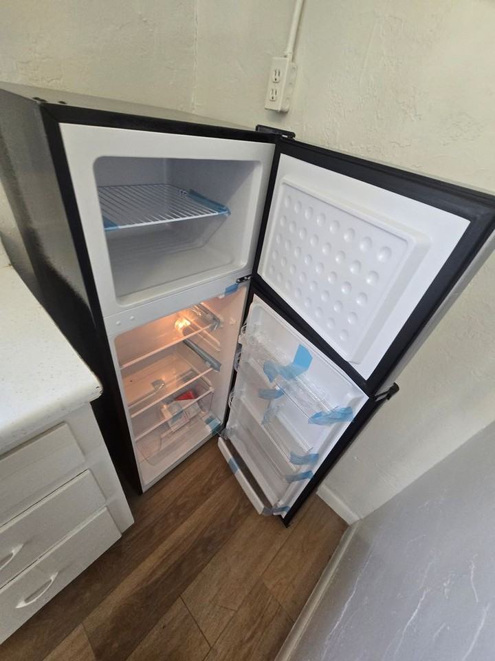 2245 S 6th Ave - Photo 7 of 18