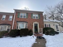 featured image of 3776 Kenwick Trl