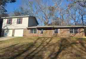 featured image of 8227 Country Cir