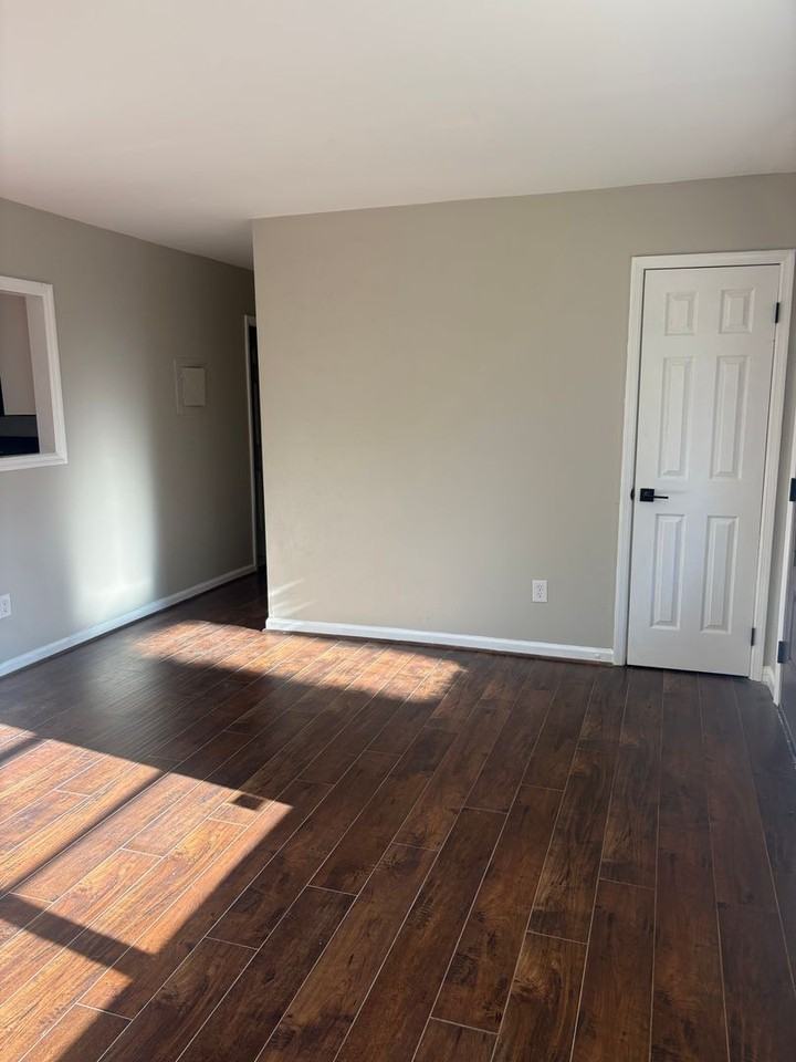 8227 Country Cir - Photo 3 of 26