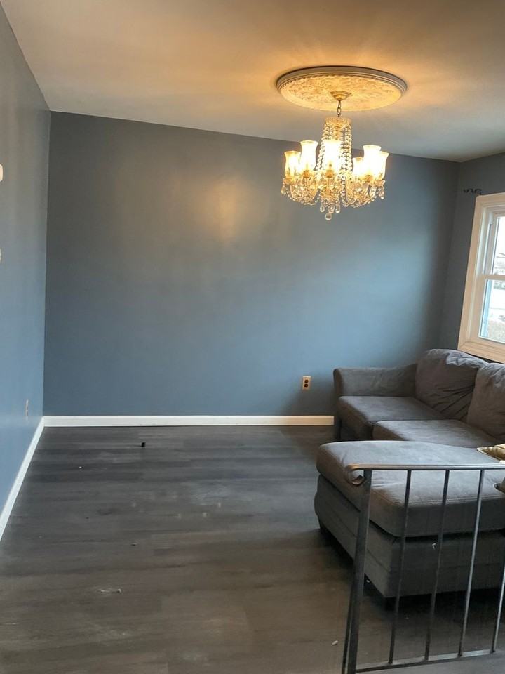 1548 Islip Ave - Photo 6 of 10