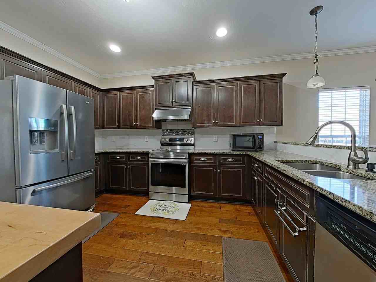 3024 Margot Ln - Photo 5 of 27