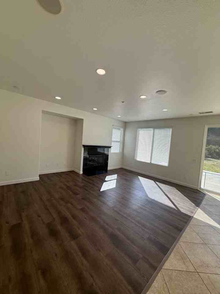 10351 Chase Creek Ln - Photo 4 of 40