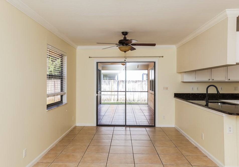 126 Waterway Rd - Photo 6 of 16