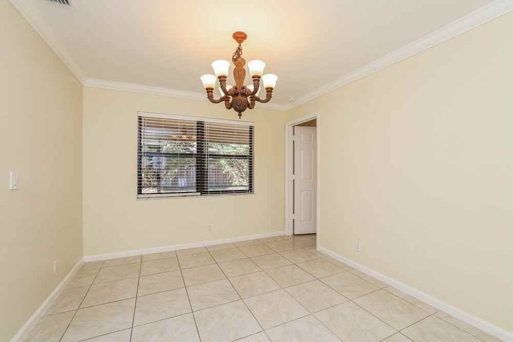 126 Waterway Rd - Photo 7 of 16