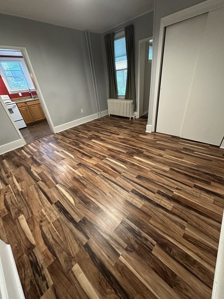 219 W 2nd St #C - Photo 7 of 15