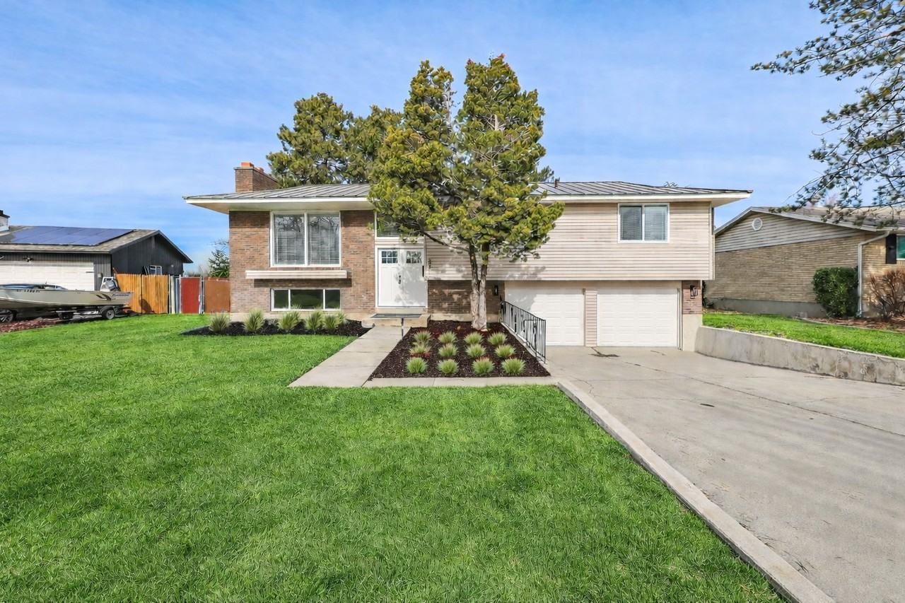 371 E 6770 S - Photo 3 of 47