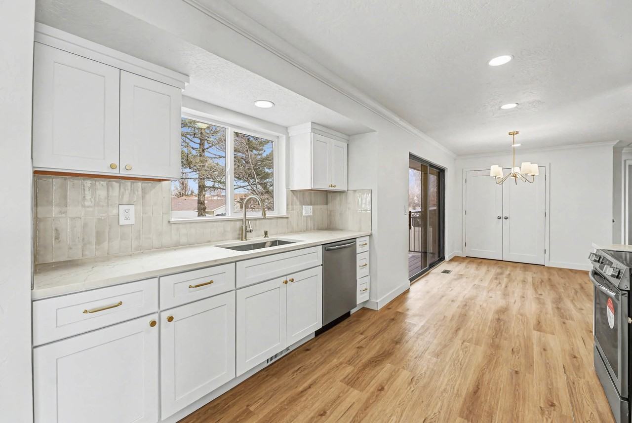 371 E 6770 S - Photo 5 of 47