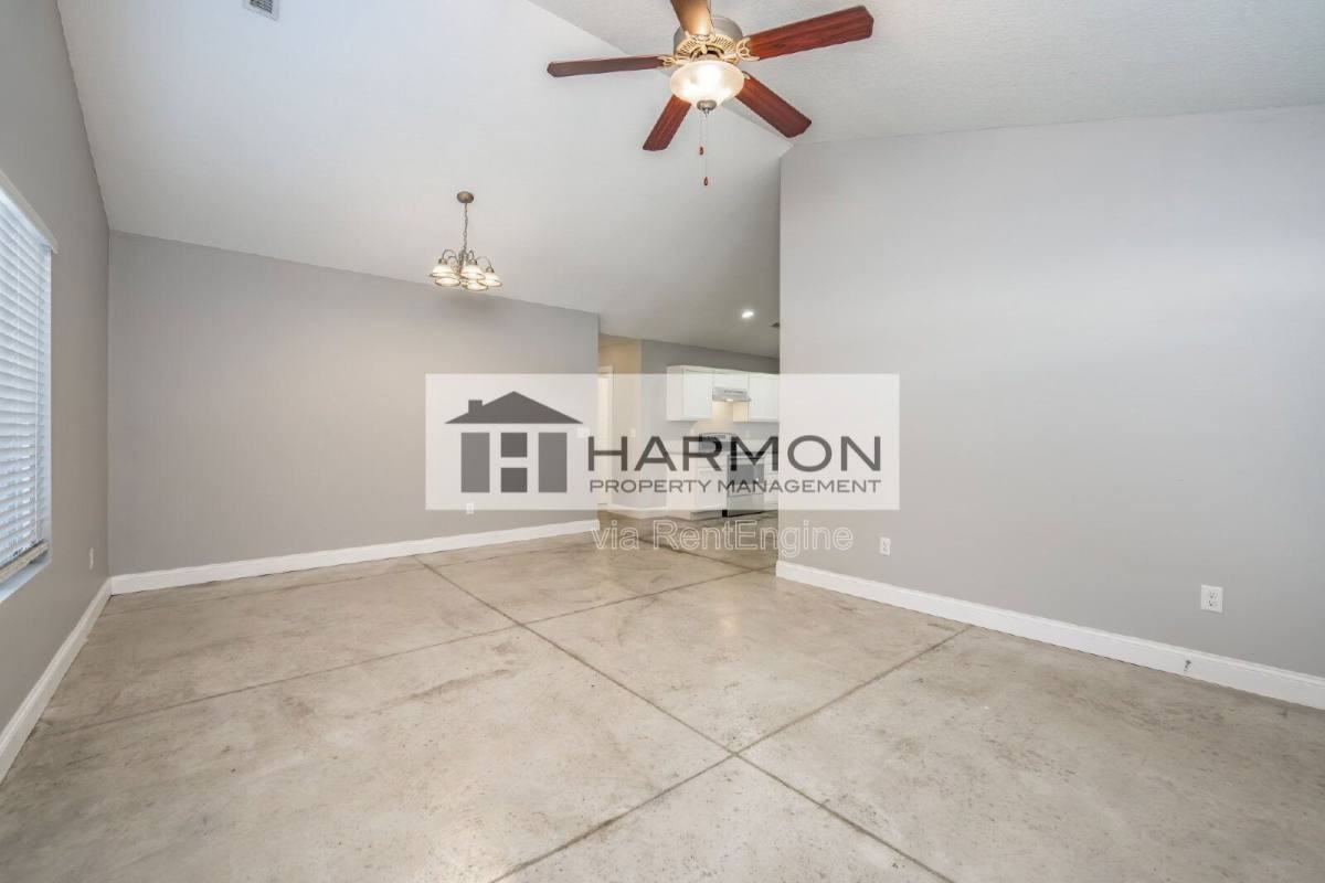 422 Sunflower Dr - Photo 2 of 9