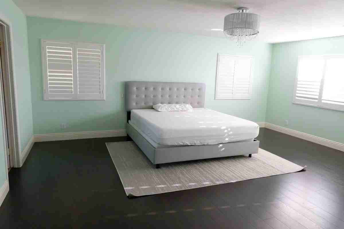 16 Villager - Photo 7 of 23