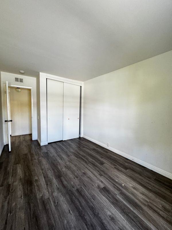 455 W Duarte Rd ##8 - Photo 4 of 18