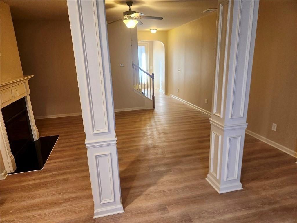 3702 Brockenhurst Dr - Photo 5 of 31