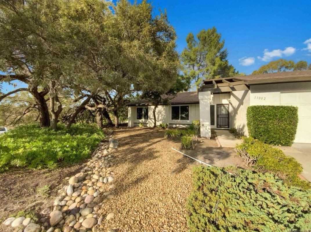 11003 Promesa Dr - Photo 2 of 15