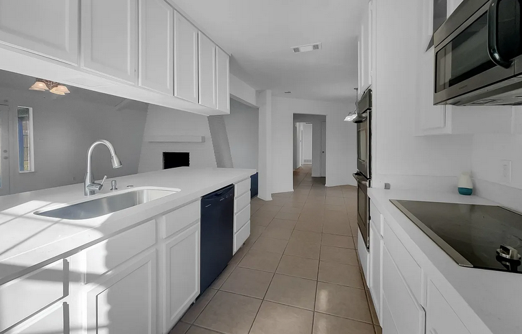 3901 San Miguel Ct - Photo 2 of 7