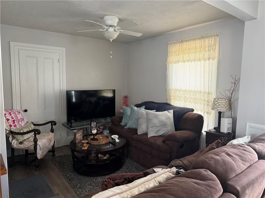 251 High St ##4 - Photo 2 of 12