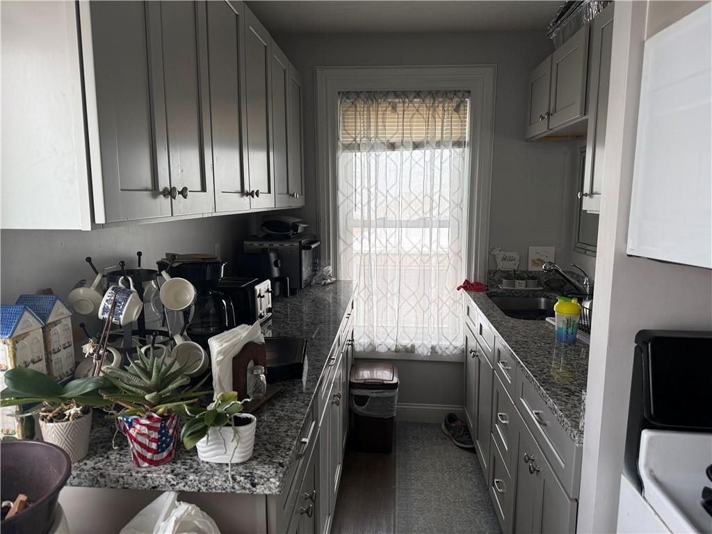 251 High St ##4 - Photo 4 of 12