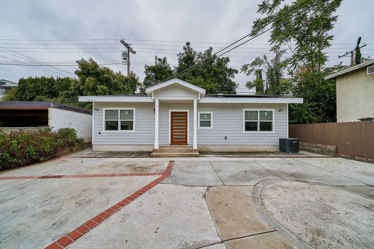 3251 Honolulu Ave ##A - Photo 2 of 25