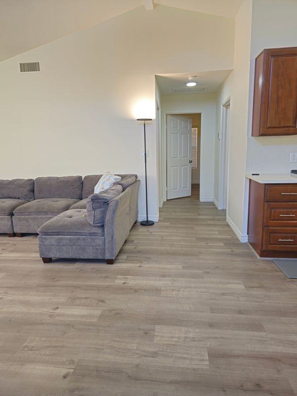 1111 Fairview Dr - Photo 3 of 30