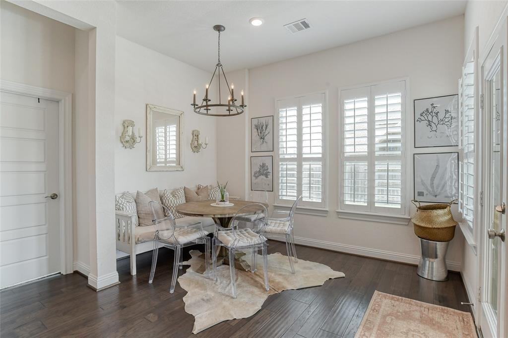 8910 Vineyard Valley Ct - Photo 6 of 21