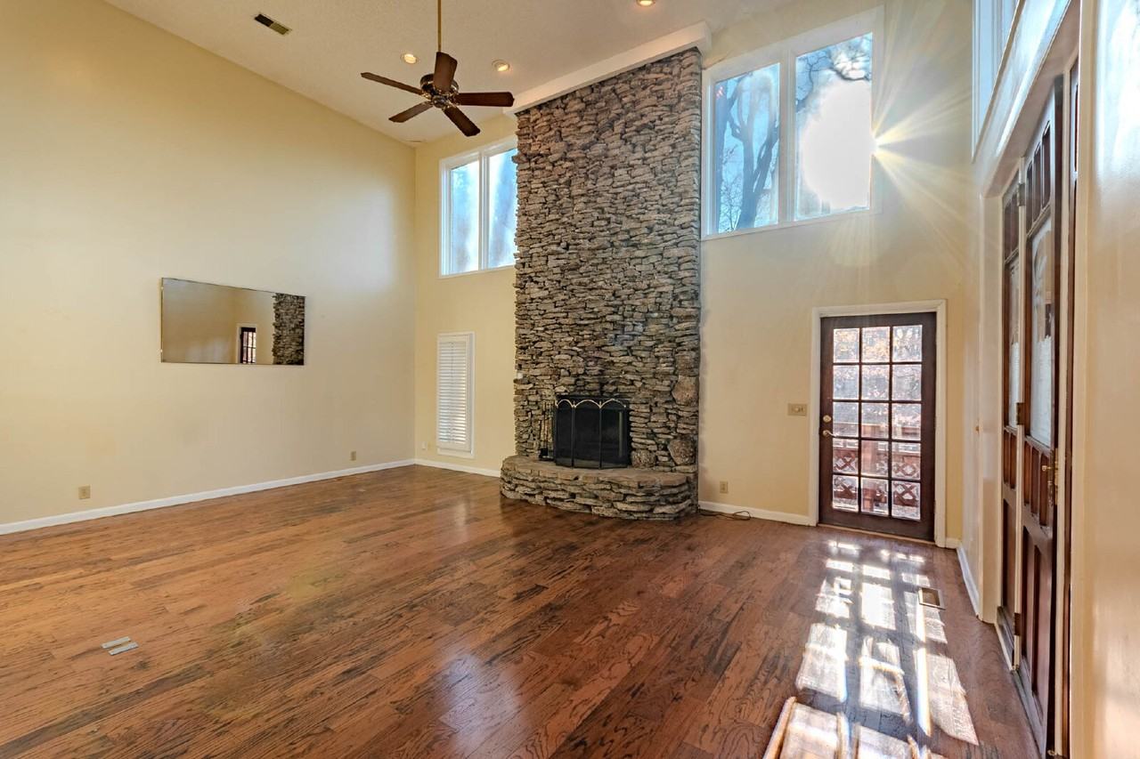 124 Two Rivers Ct - Photo 5 of 24