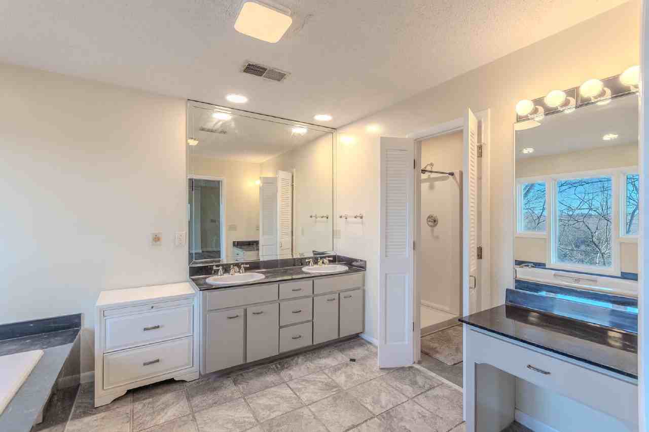 124 Two Rivers Ct - Photo 7 of 24