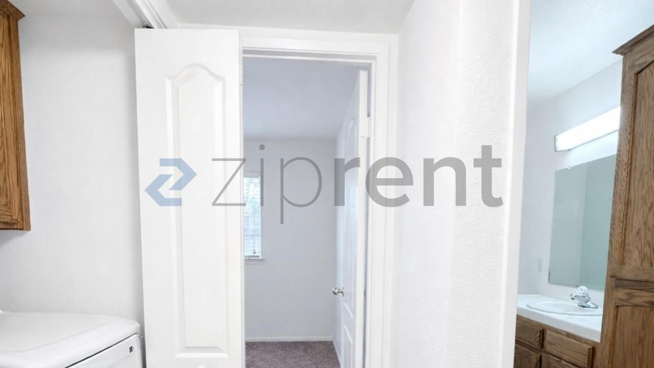 9588 N Boyd Ave - Photo 7 of 22