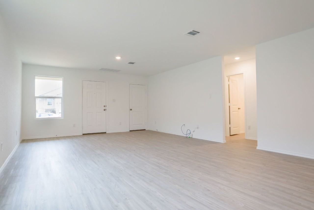 4220 Revetment Way - Photo 5 of 21