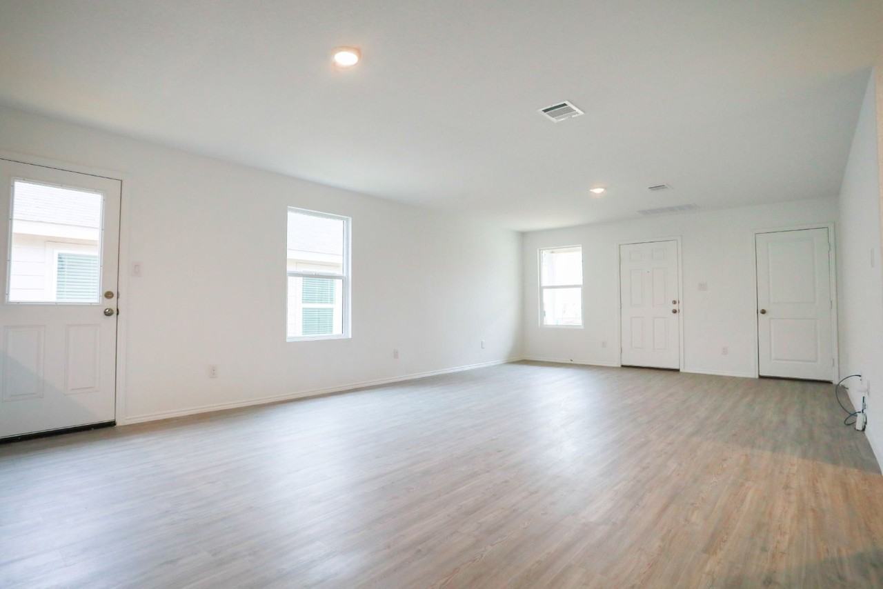 4220 Revetment Way - Photo 6 of 21