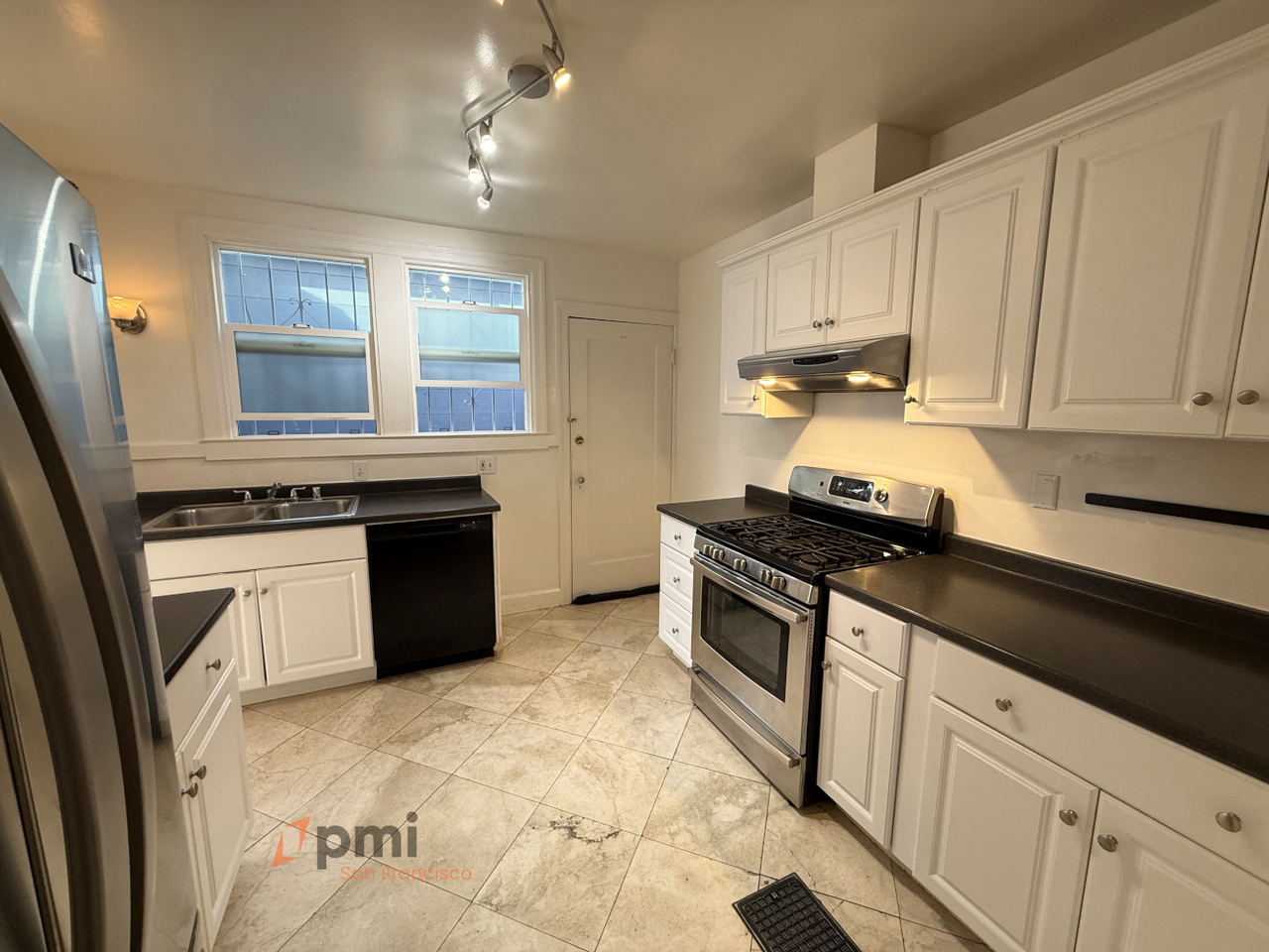 1414 Newcomb Ave - Photo 3 of 14