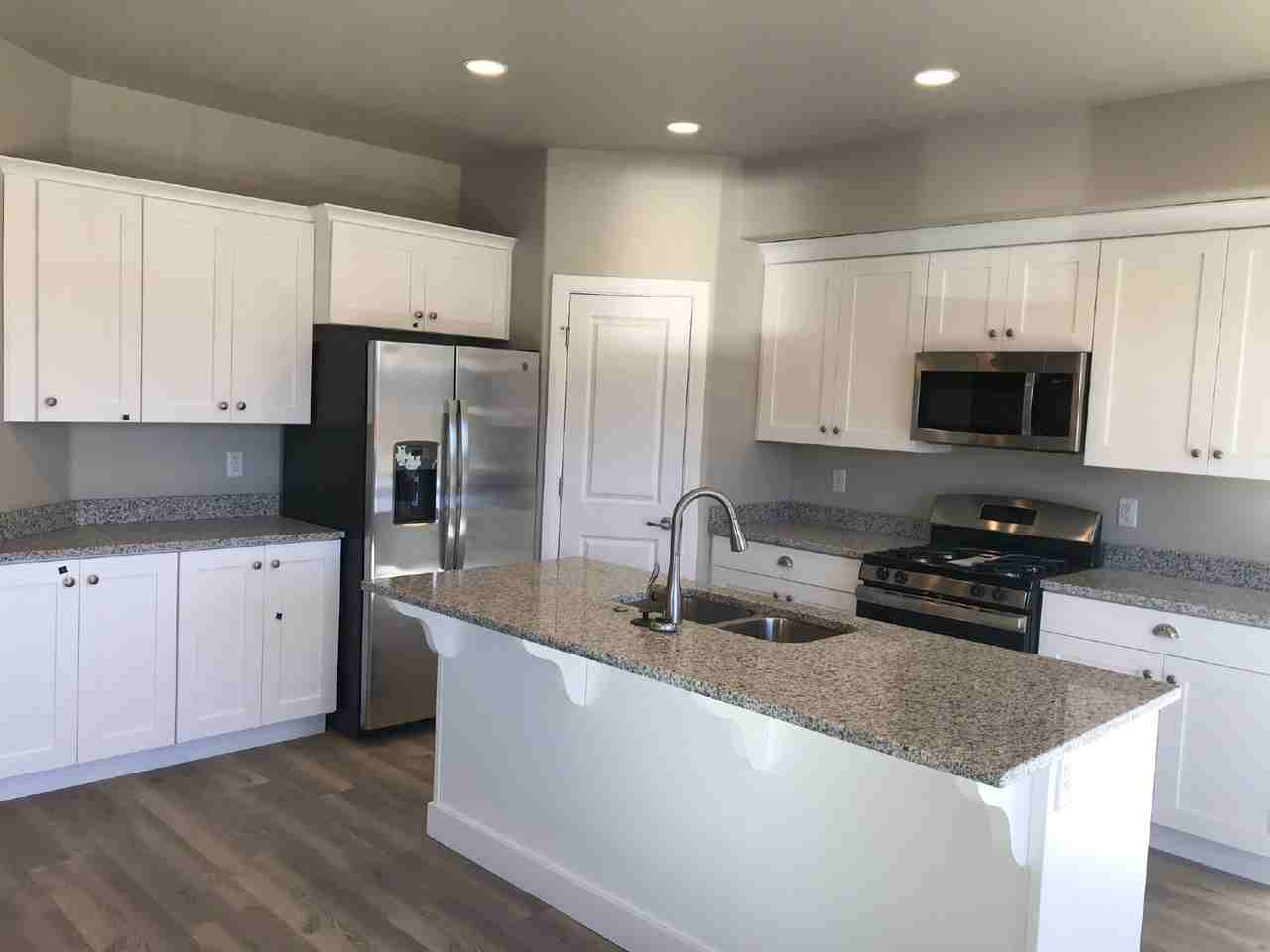 528 N 480 W - Photo 5 of 20