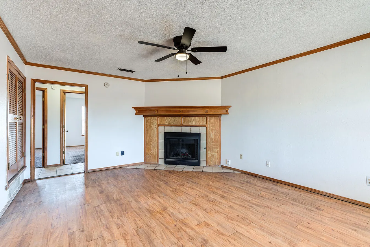 7405 Waco Ave - Photo 3 of 14