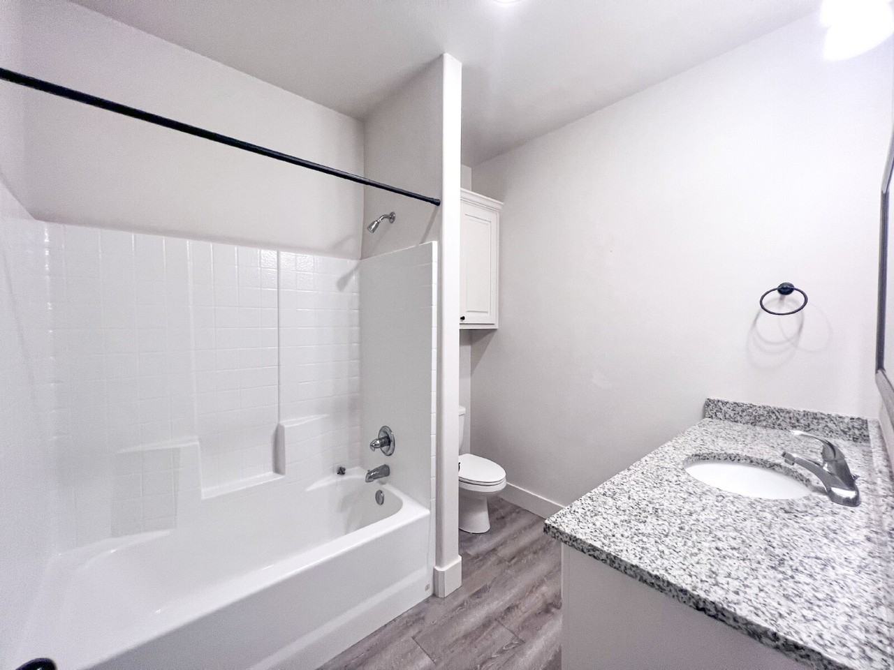 1706 102nd St - Photo 5 of 8