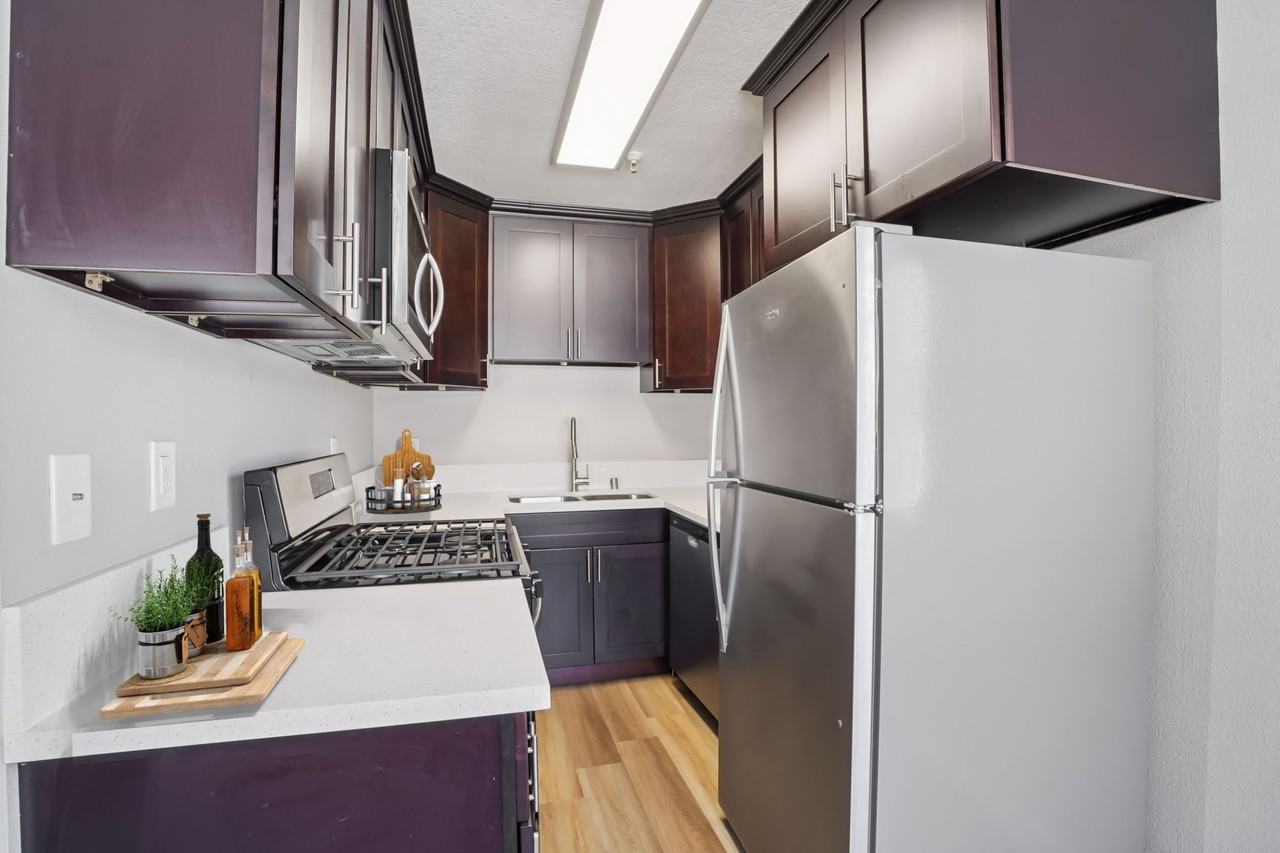 Lemoli Apartments - Photo 5 of 50