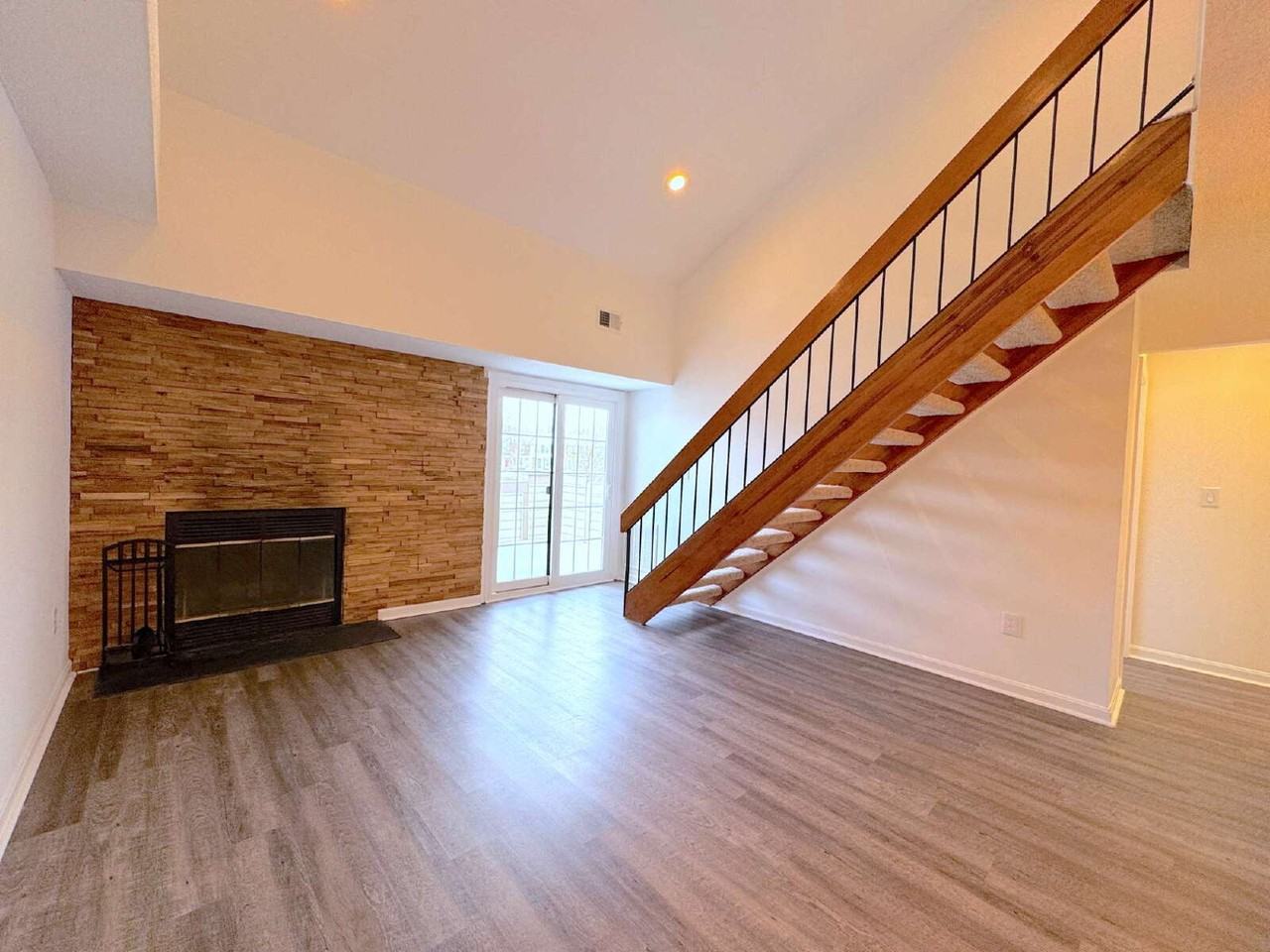 6939 Mary Caroline Cir #I - Photo 2 of 26