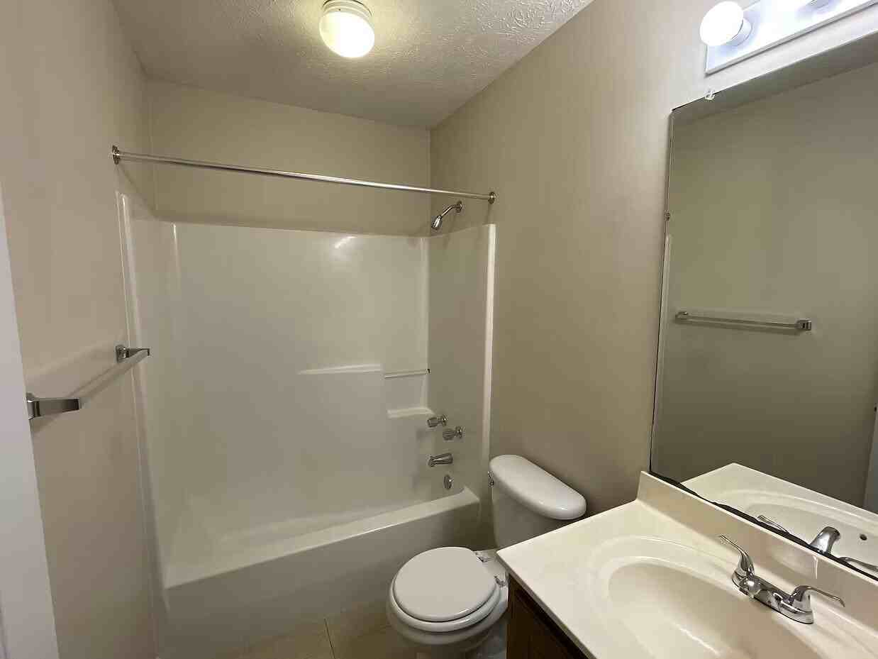 200 Hartness St #B3 - Photo 6 of 8