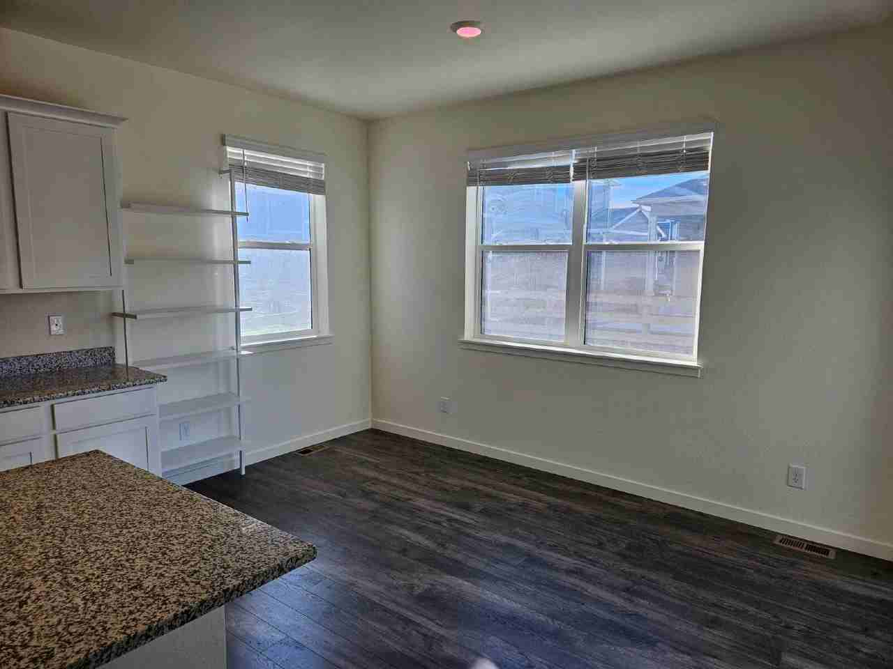 45840 Laceleaf Dr - Photo 4 of 25