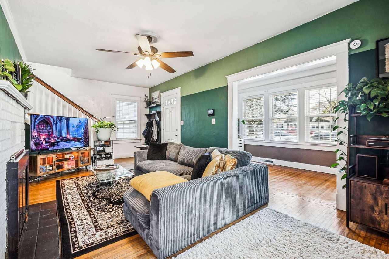 102 Pear Ave - Photo 7 of 27