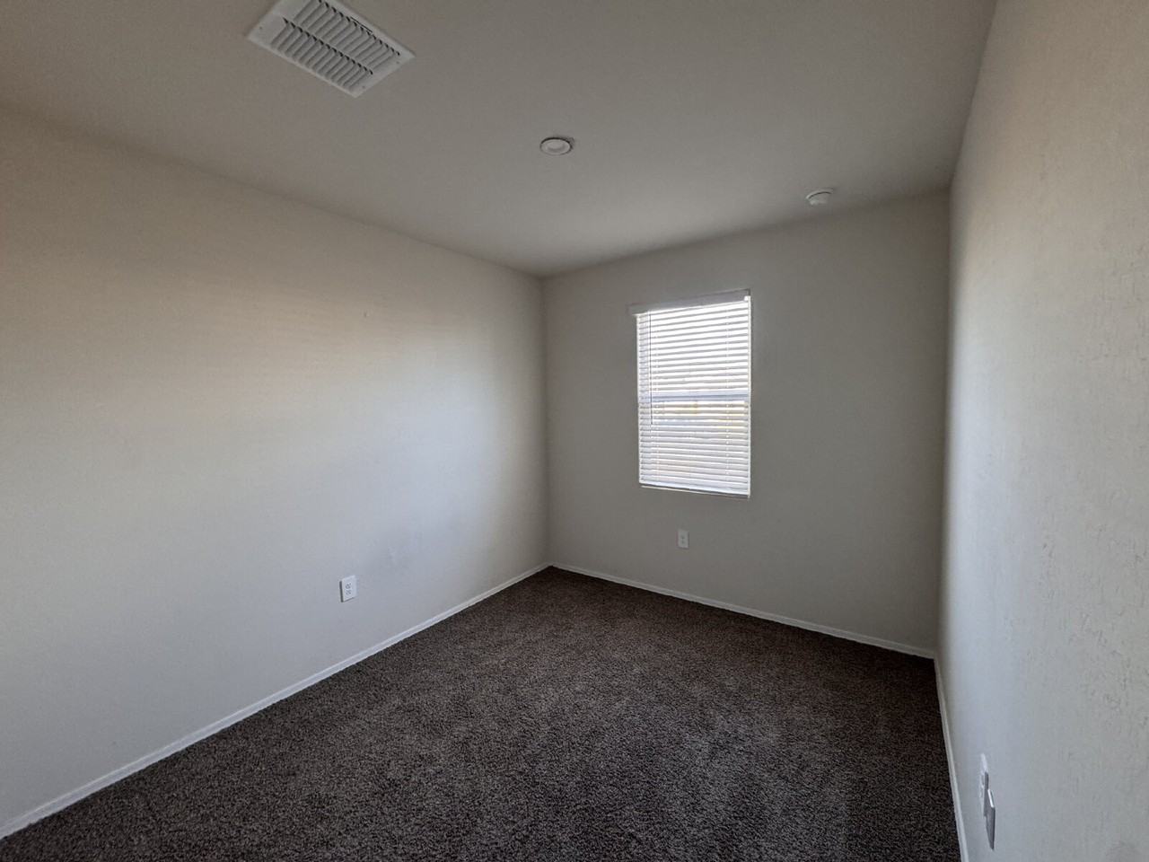 5179 E Emery Rd - Photo 3 of 18