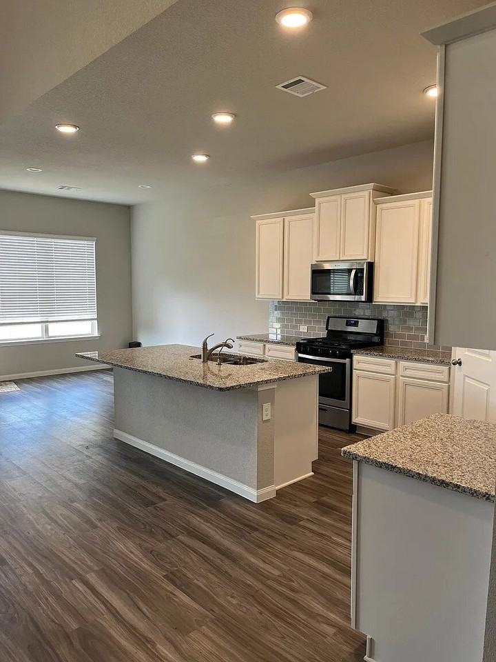 1180 Courteous Creek Dr - Photo 5 of 9