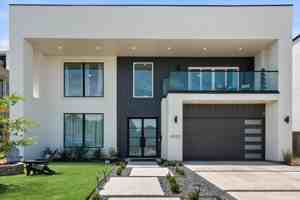 featured image of 4029 Ivanhoe Ln