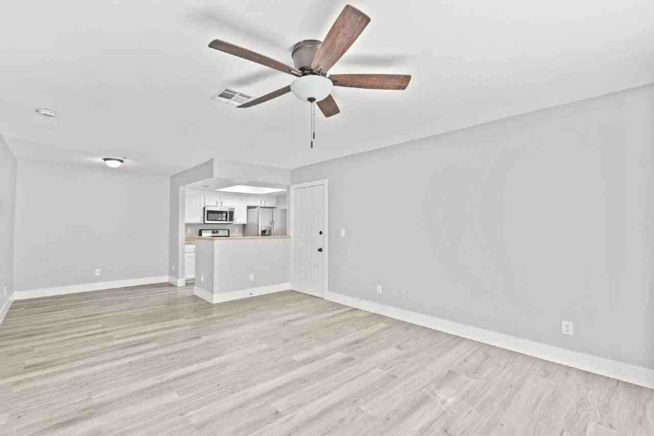 7100 Pirates Cove Rd #1042 - Photo 6 of 31