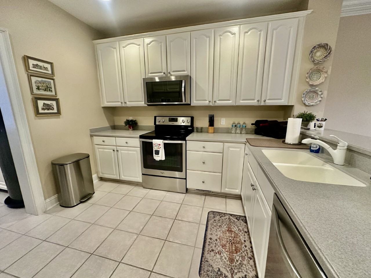 7 Crescent Point Dr - Photo 7 of 30