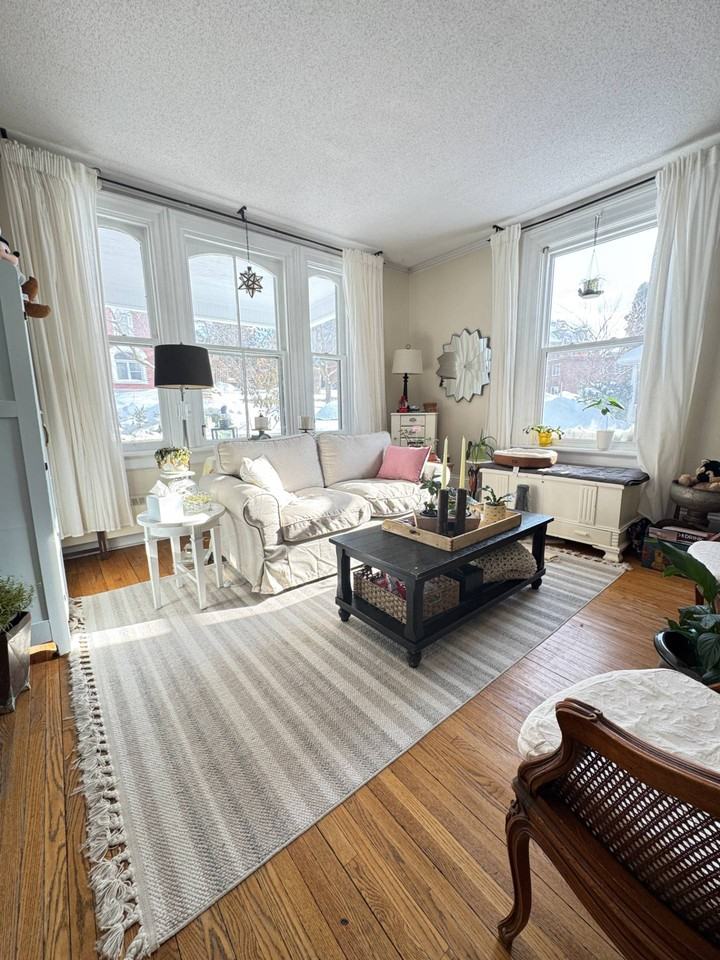 8 Peel St #1 - Photo 2 of 9